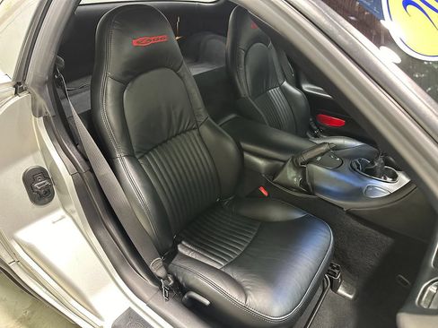Used 2003 Chevrolet Corvette Z06 w/ Memory Package, 3 Drivers RWD image 12