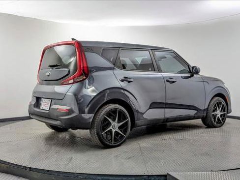 Used 2020 Kia Soul LX FWD image 8