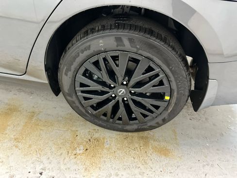 New 2025 Nissan Altima 2.5 SV image 12