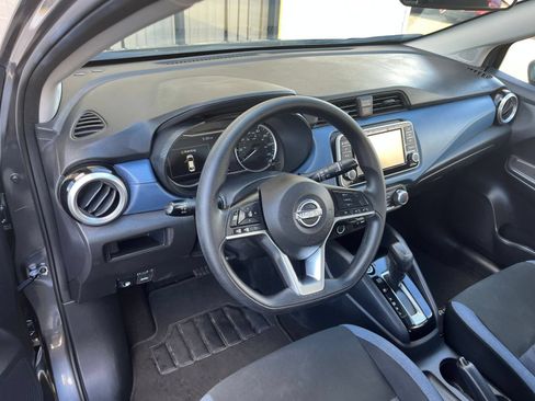 Used 2025 Nissan Versa SV FWD image 31