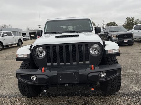 Used 2022 Jeep Gladiator Mojave w/ Auxiliary Switch Group image 9