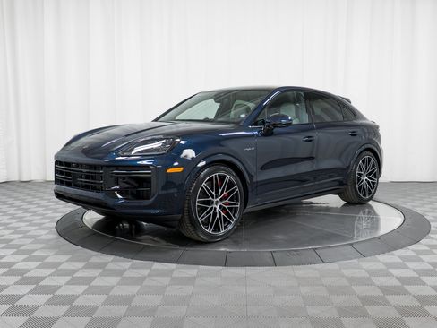 New 2026 Porsche Cayenne Turbo image 1