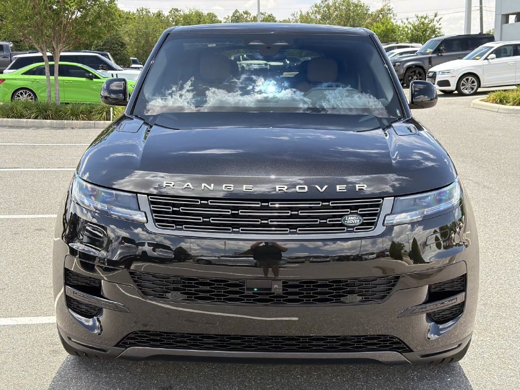 Used 2026 Land Rover Range Rover Sport SE AWD/4WD image 8