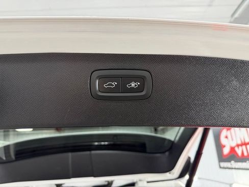 Used 2023 Volvo XC90 B5 Core w/ Protection Package Premier AWD/4WD image 16
