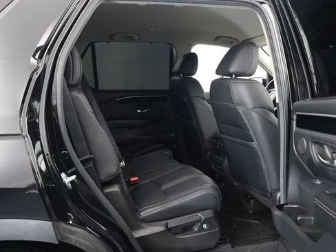 Used 2025 Honda Pilot EX-L image 15