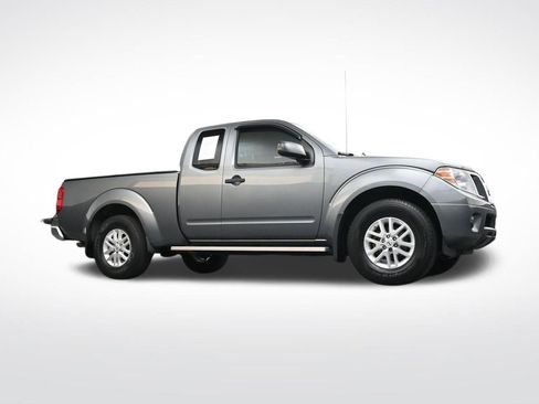 Used 2018 Nissan Frontier SV RWD image 48