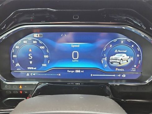 Used 2024 Chevrolet Silverado 1500 LT image 12