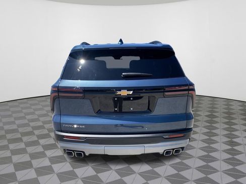 New 2026 Chevrolet Traverse LT w/ LPO, Floor Liner Package FWD image 11