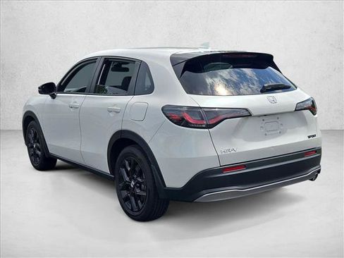 Certified 2025 Honda HR-V Sport image 8