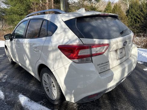 Used 2017 Subaru Impreza 2.0i Premium w/ BSD & Rcta/SRF/Eyesight image 8