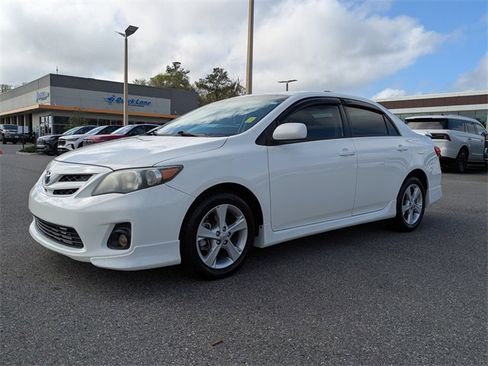 Used 2012 Toyota Corolla S image 8