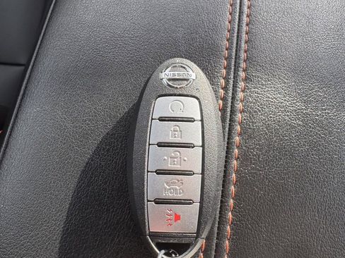 Used 2022 Nissan Sentra SR w/ SR Premium Package image 33