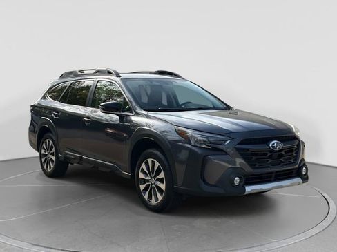 Used 2023 Subaru Outback Limited AWD/4WD image 9