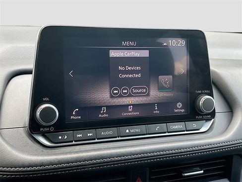 Used 2024 Nissan Rogue SV image 14