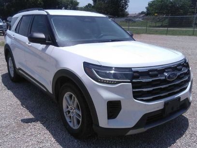 Used 2025 Ford Explorer Active