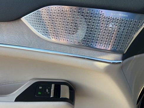 New 2025 Volvo EX90 Ultra w/ Protection Package Premier image 25