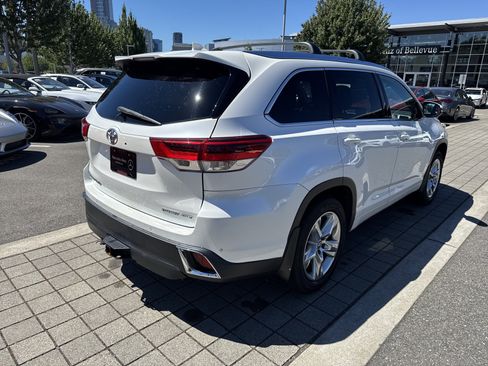 Used 2017 Toyota Highlander Limited AWD/4WD image 14