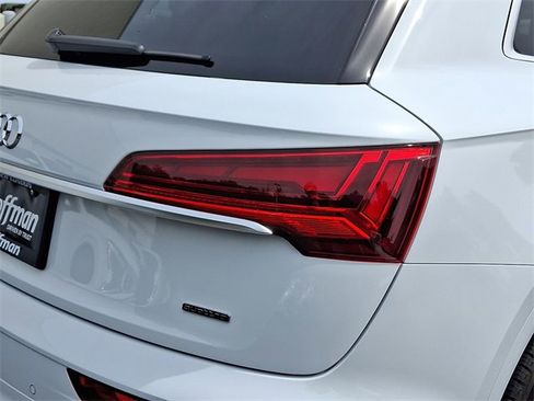 Certified 2023 Audi Q5 2.0T Premium Plus w/ Premium Plus Package image 10
