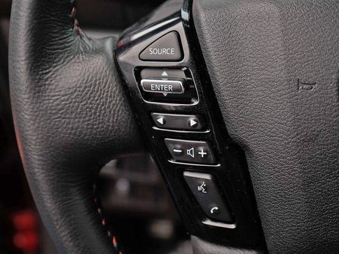 Used 2022 Nissan Frontier Pro-X RWD image 11