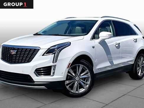 Used 2024 Cadillac XT5 Premium Luxury w/ Technology Package FWD image 1