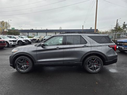 New 2026 Ford Explorer ST w/ Sun And Sound Package image 8