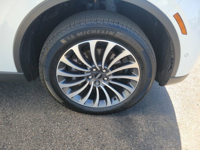 Certified 2023 Lincoln Aviator Reserve w/ Elements Package Plus AWD/4WD image 18
