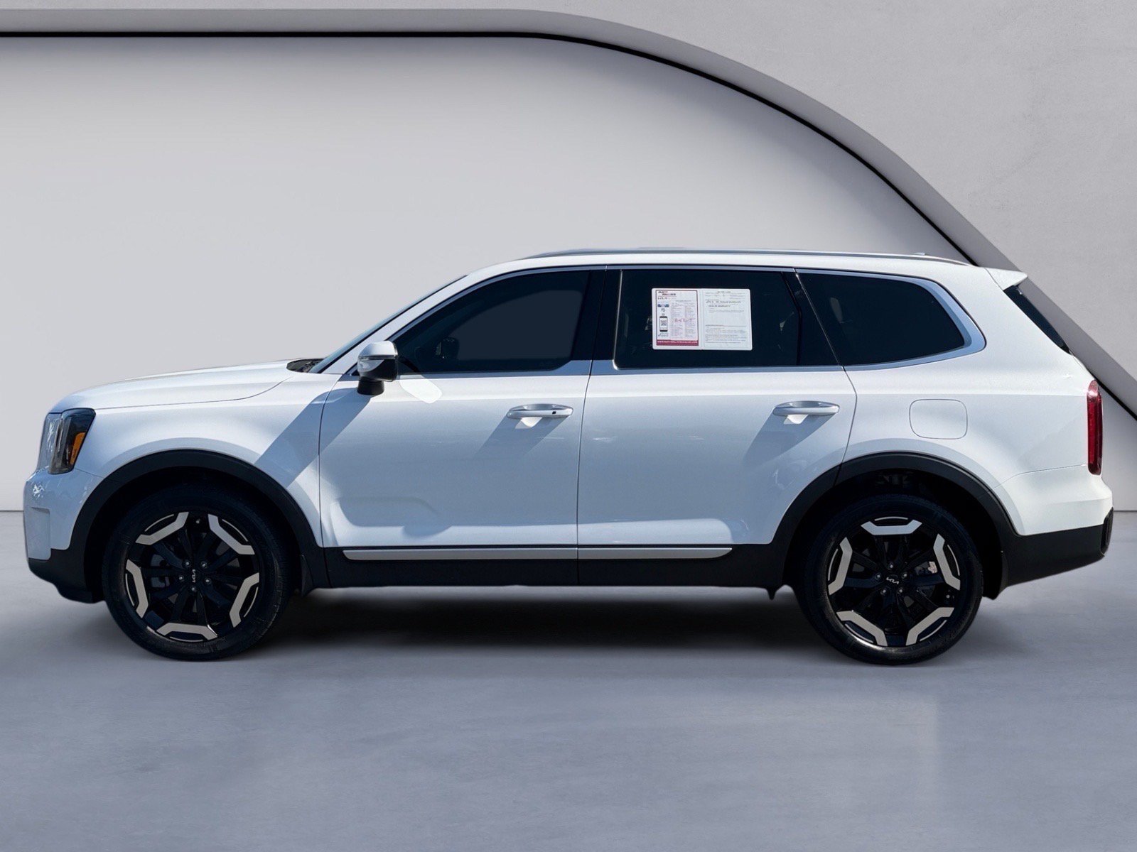 Used 2023 Kia Telluride S w/ S Sunroof Package AWD/4WD image 2