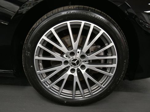 Used 2025 Mercedes-Benz CLA 250 4MATIC image 32