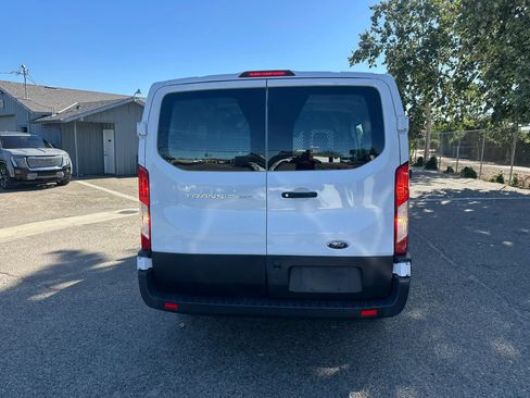 Used 2022 Ford Transit 250 Low Roof w/ Exterior Upgrade Package RWD image 5