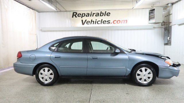 Used 2007 Ford Taurus SEL FWD image 4