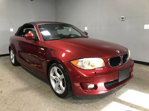 Used 2013 BMW 128i Convertible RWD image 2