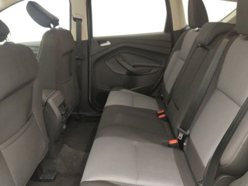 Used 2018 Ford Escape SE image 18