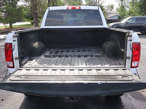 Used 2016 RAM 2500 Tradesman w/ Chrome Appearance Group AWD/4WD image 14