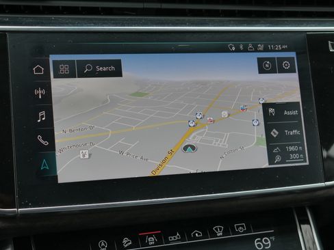 Used 2019 Audi Q8 Prestige image 14