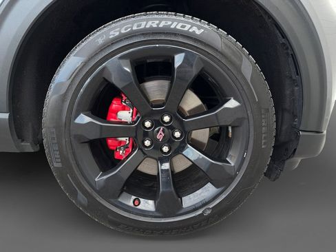 Used 2021 Ford Explorer ST w/ ST Street Pack image 10