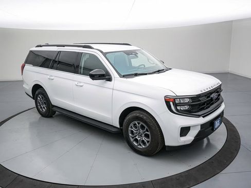 Certified 2025 Ford Expedition Max Active AWD/4WD image 3