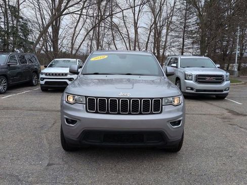 Used 2019 Jeep Grand Cherokee Laredo w/ Security & Convenience Group AWD/4WD image 8