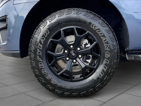 Used 2022 Ford Expedition Timberline image 10