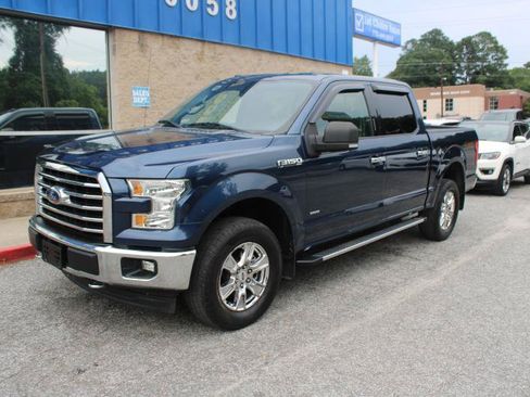 Used 2017 Ford F150 XLT w/ Equipment Group 302A Luxury AWD/4WD image 3