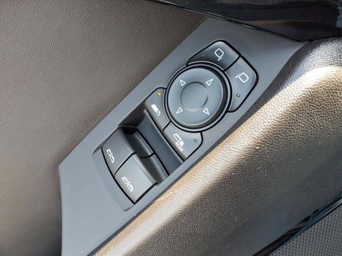 Used 2024 Chevrolet Camaro LT RWD image 15