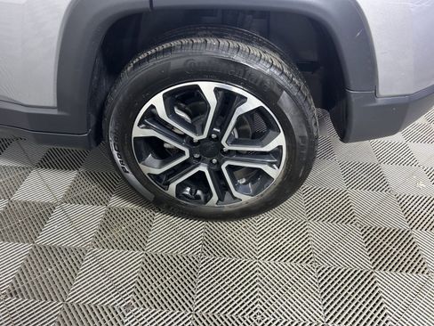 Used 2023 Jeep Compass Limited w/ Sun and Sound Group AWD/4WD image 6