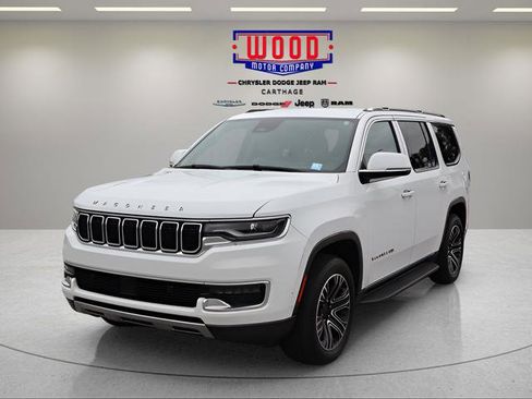 Used 2022 Jeep Wagoneer Series III AWD/4WD image 8