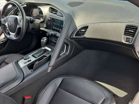 Used 2019 Chevrolet Corvette Stingray Convertible w/ 2LT Preferred Equipment Group RWD image 20