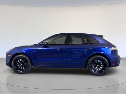 Certified 2024 Porsche Macan GTS image 2