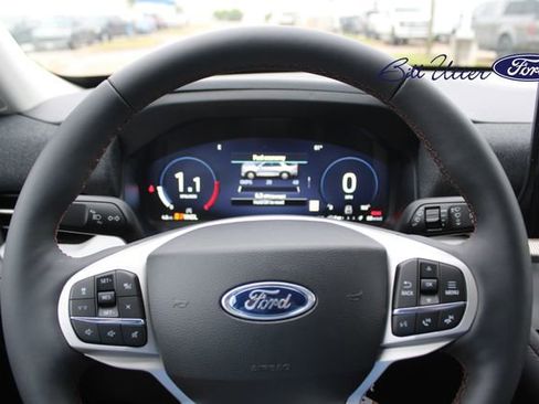 New 2026 Ford Explorer Active RWD image 16