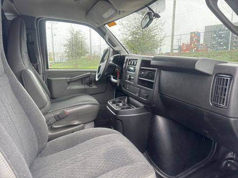 Used 2024 GMC Savana 2500 w/ Driver Convenience Package image 35