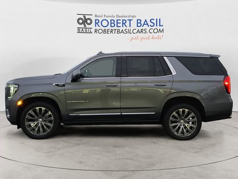 Used 2021 GMC Yukon Denali w/ Denali Premium Package image 2