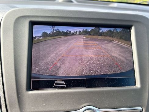 Used 2024 Chevrolet Equinox LT image 21