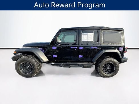 Used 2021 Jeep Wrangler Unlimited Willys image 4