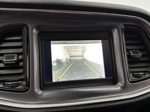 Used 2019 Dodge Challenger SXT image 19